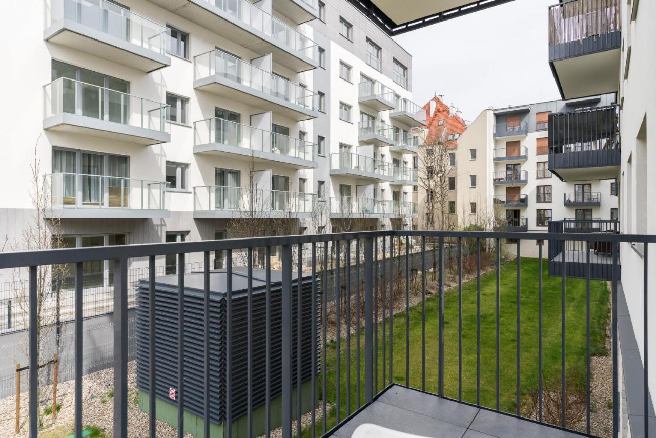 Rozana By Renters *